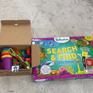 Colorful Counting Bears with Cups and Scooper and search and find